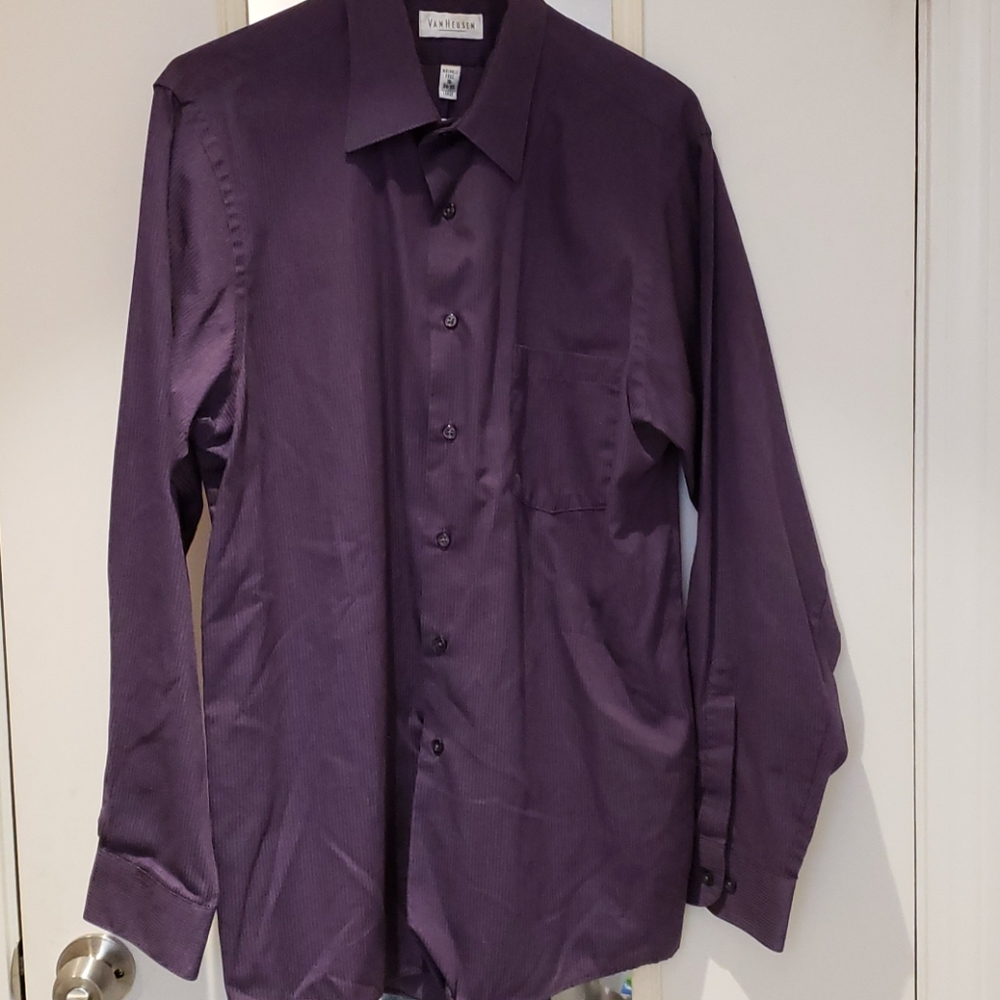 Sale Item: Van Heusen long sleeve dress shirt - Picture 1 of 8